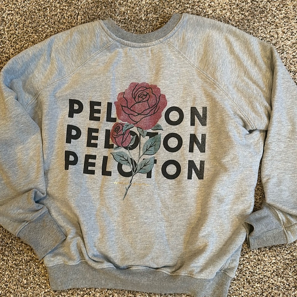 hard to find Rose 🌹 Peleton sweatshirt